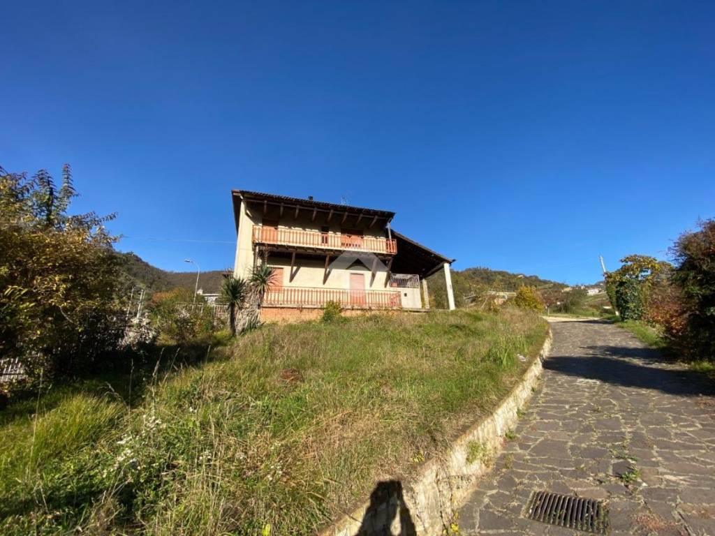 Casa indipendente a Foresto sparso in Via S. Michele, 16 - Foto 3