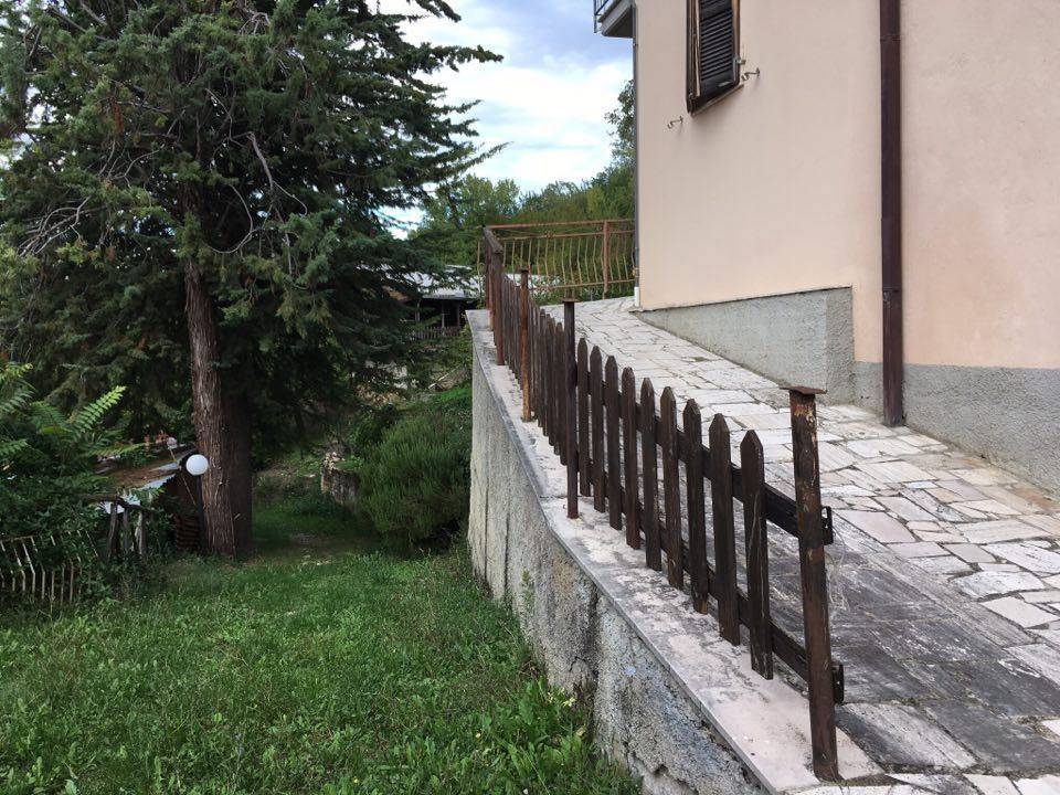 Casa indipendente a Ascoli piceno in Frazione Lago - Foto 2