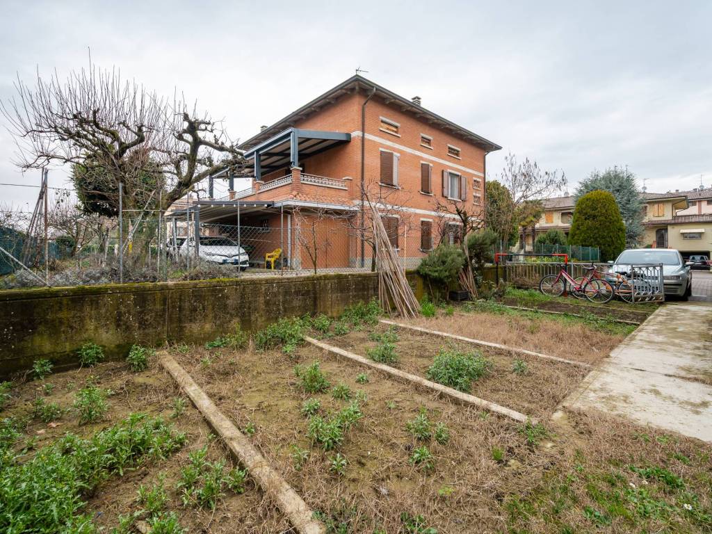 Appartamento a Casalgrande in Via Alberto Simonini - Foto 3