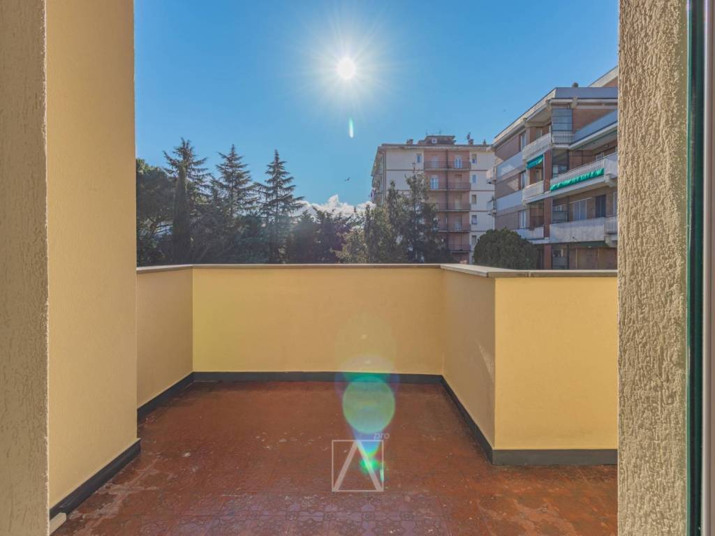 Appartamento a Savona in Via Mongrifone, 8 - Foto 2