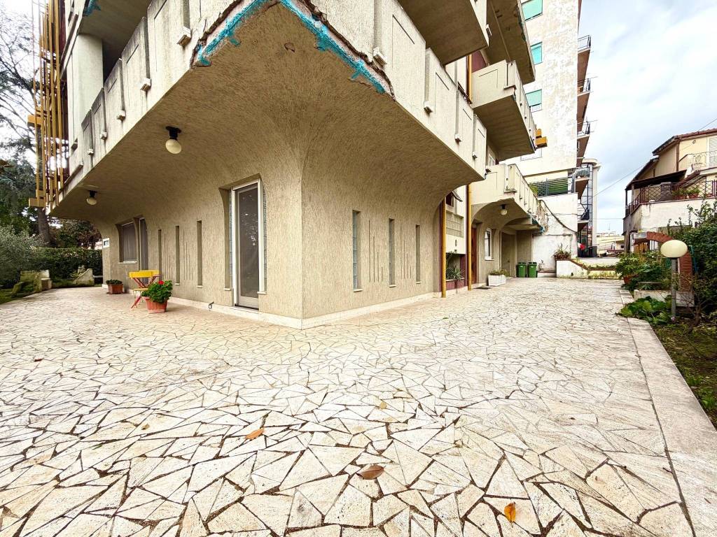 Appartamento a Guidonia montecelio in Via Latina - Foto 3