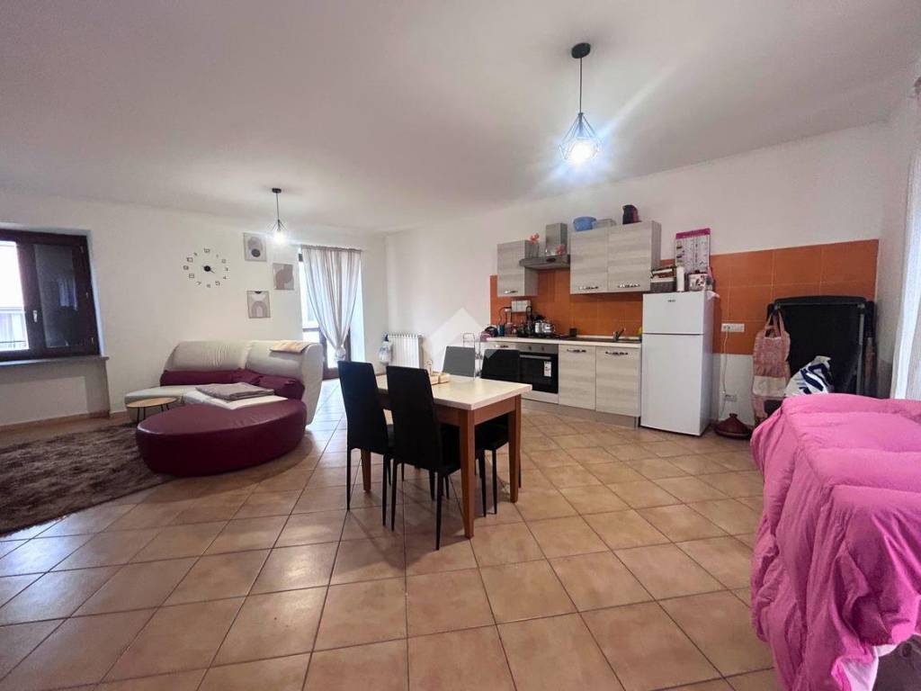 Appartamento a Tronzano vercellese in Corso Vittorio Emanuele II, 7 - Foto 5