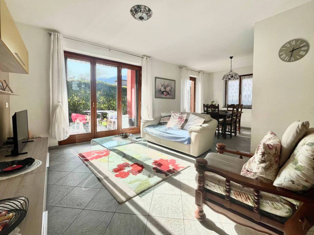Villa a Omegna in Via Granerolo, 20 - Foto 3