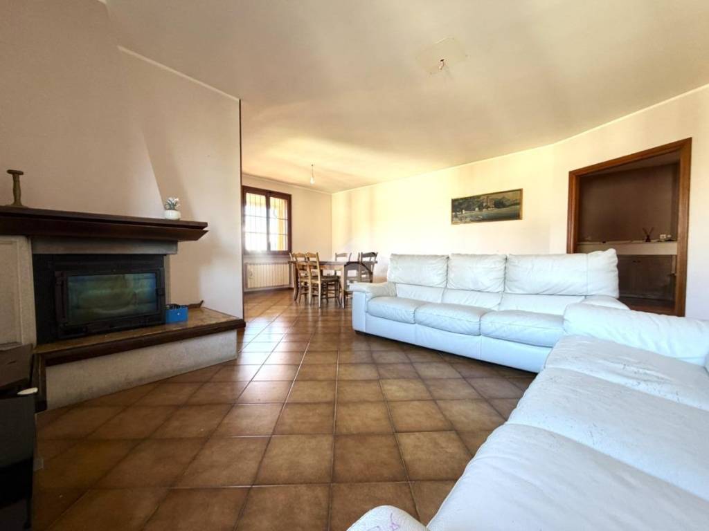 Villa a Stagno lombardo in Via Pietro Nenni, 9 - Foto 3
