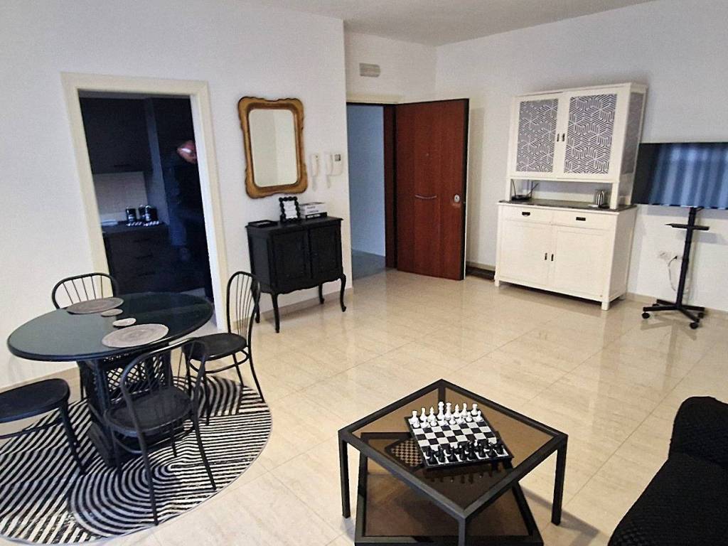 Appartamento a Trani in Via Vittorio Malcangi - Foto 2