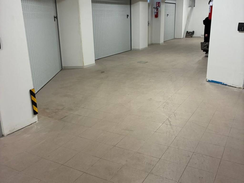 Box / garage a Bologna in Via San Rocco, 1 - Foto 3