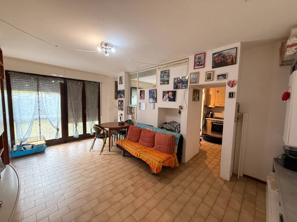 Appartamento a Como in Via Vincenza Campari, 27 - Foto 2