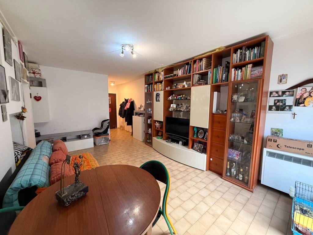 Appartamento a Como in Via Vincenza Campari, 27 - Foto 3