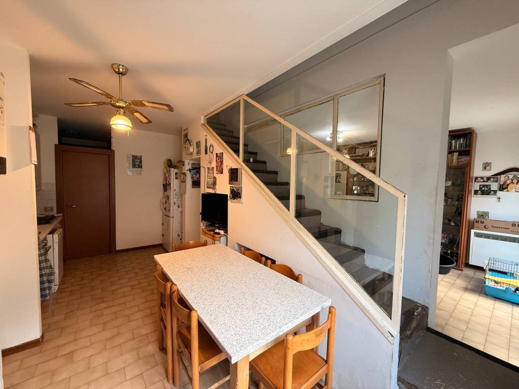 Appartamento a Como in Via Vincenza Campari, 27 - Foto 4