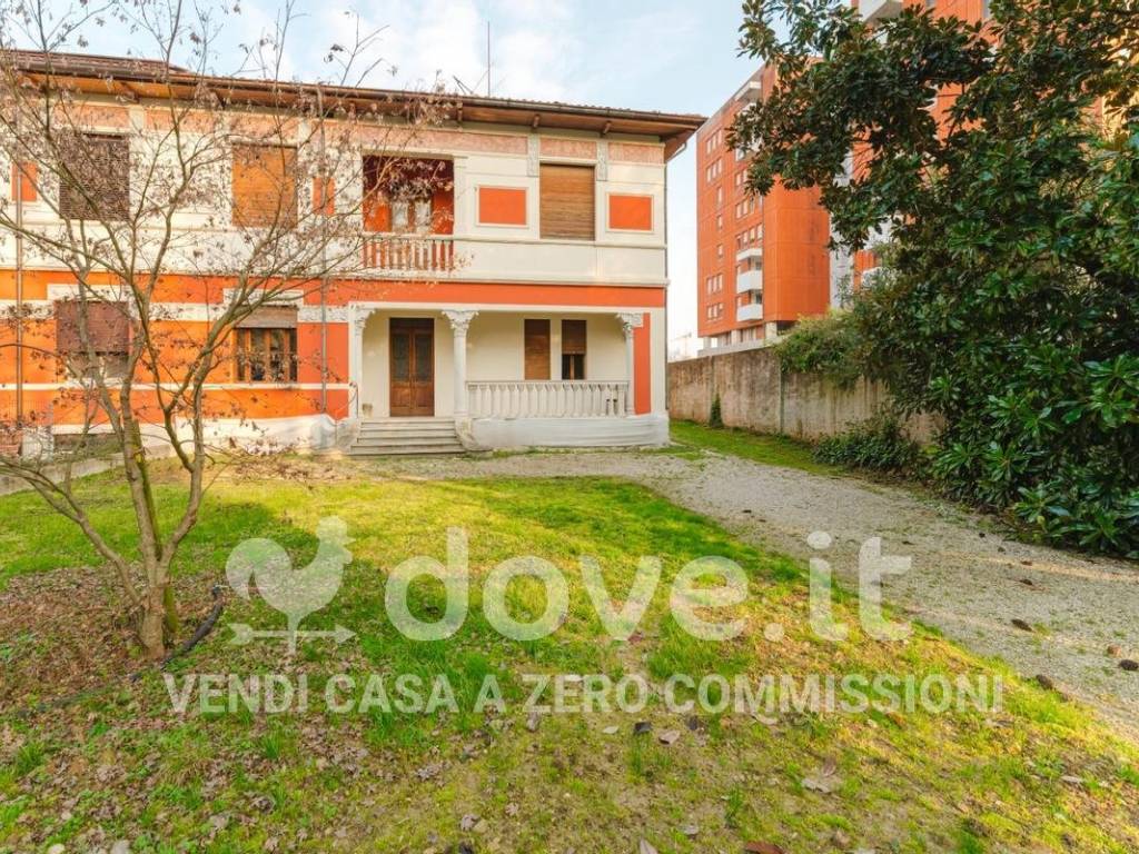 Villa a Pordenone in Via Roggiuzzole, 3 - Foto 2