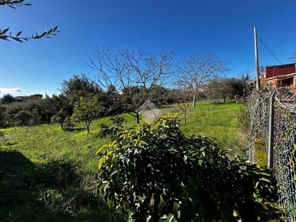 Terreno a Aprilia in Via Terminillo - Foto 3