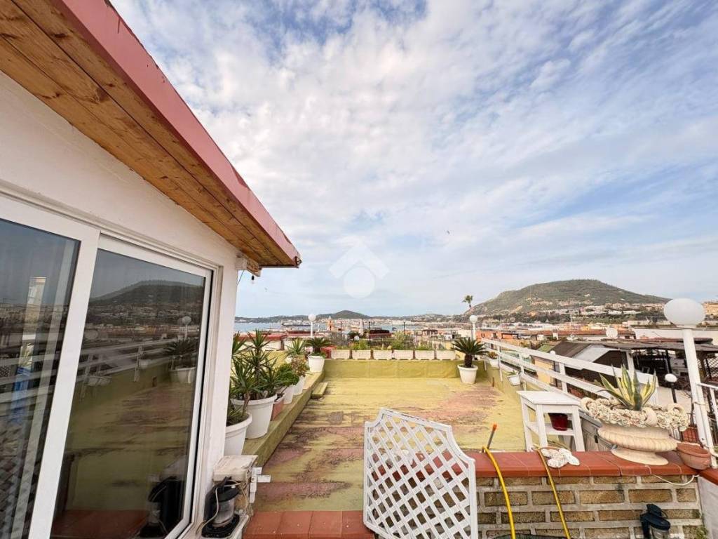 Appartamento a Pozzuoli in Corso della Repubblica - Foto 3