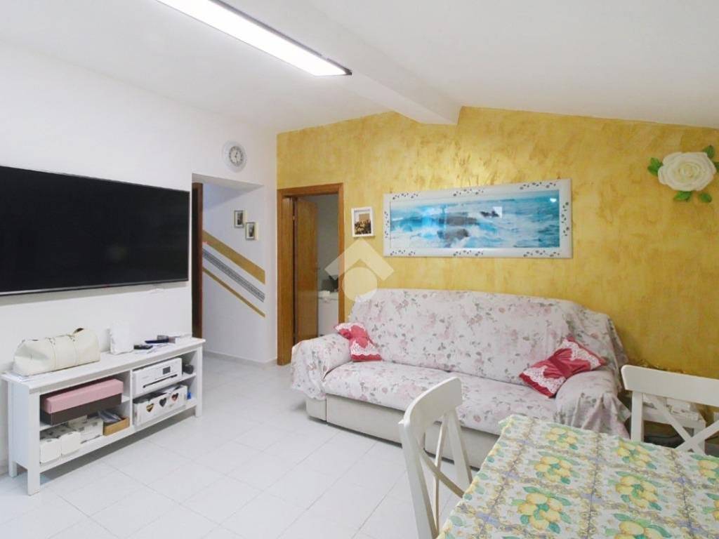 Appartamento a Livorno in Via Francesco Carlo Pellegrini, 31 - Foto 4