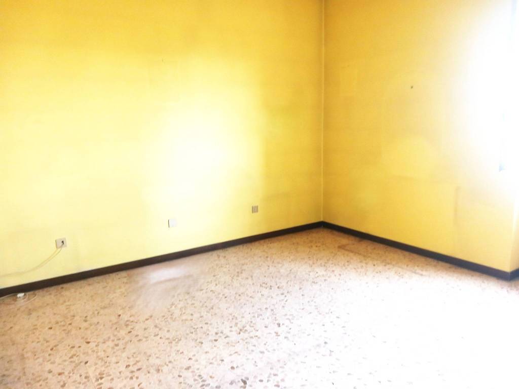 Appartamento a Castenedolo in Via dei Santi - Foto 4