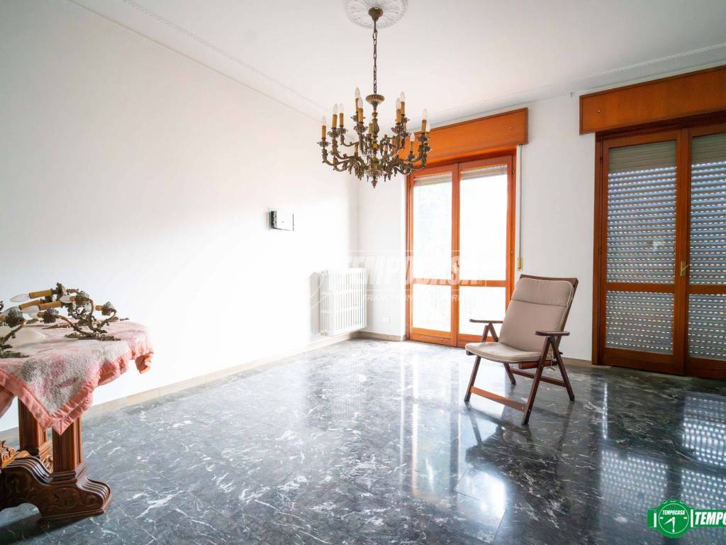 Appartamento a Nova milanese in Via LARIO 12 - Foto 4