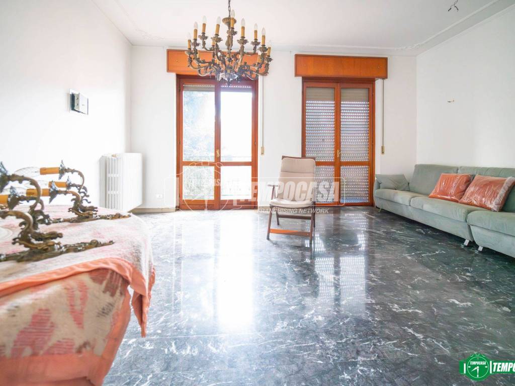 Appartamento a Nova milanese in Via LARIO 12 - Foto 5