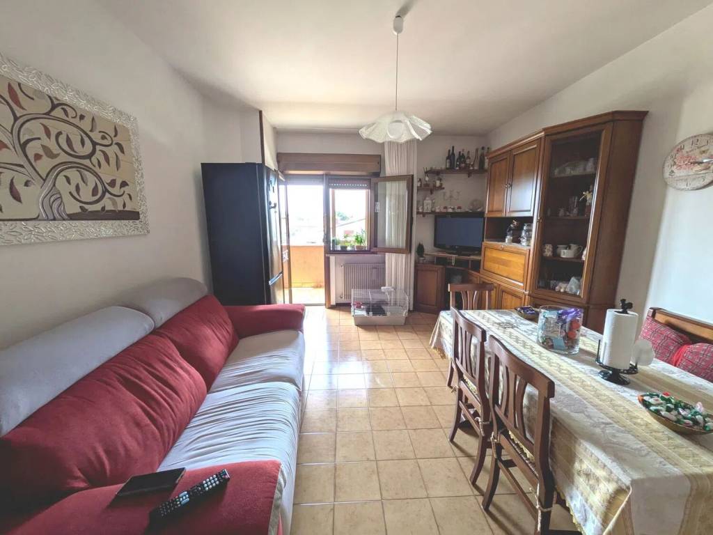 Appartamento a Cordenons in Via Avellaneda - Foto 2