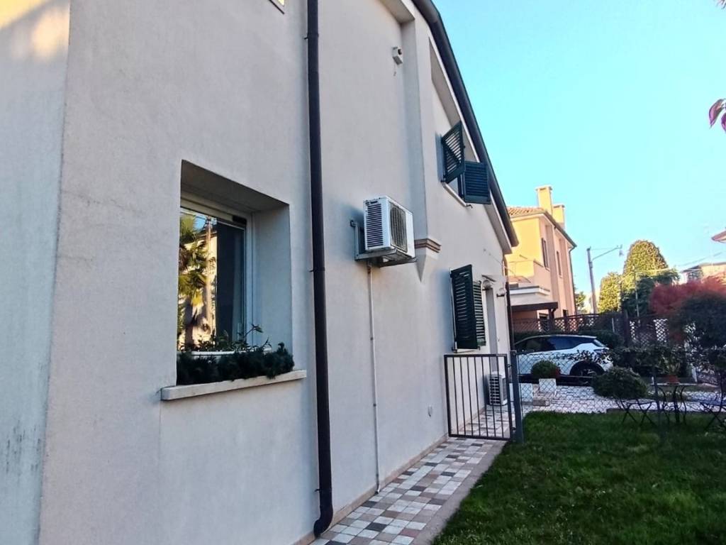 Villa a Treviso in Via Andrea Gritti, 40 - Foto 2