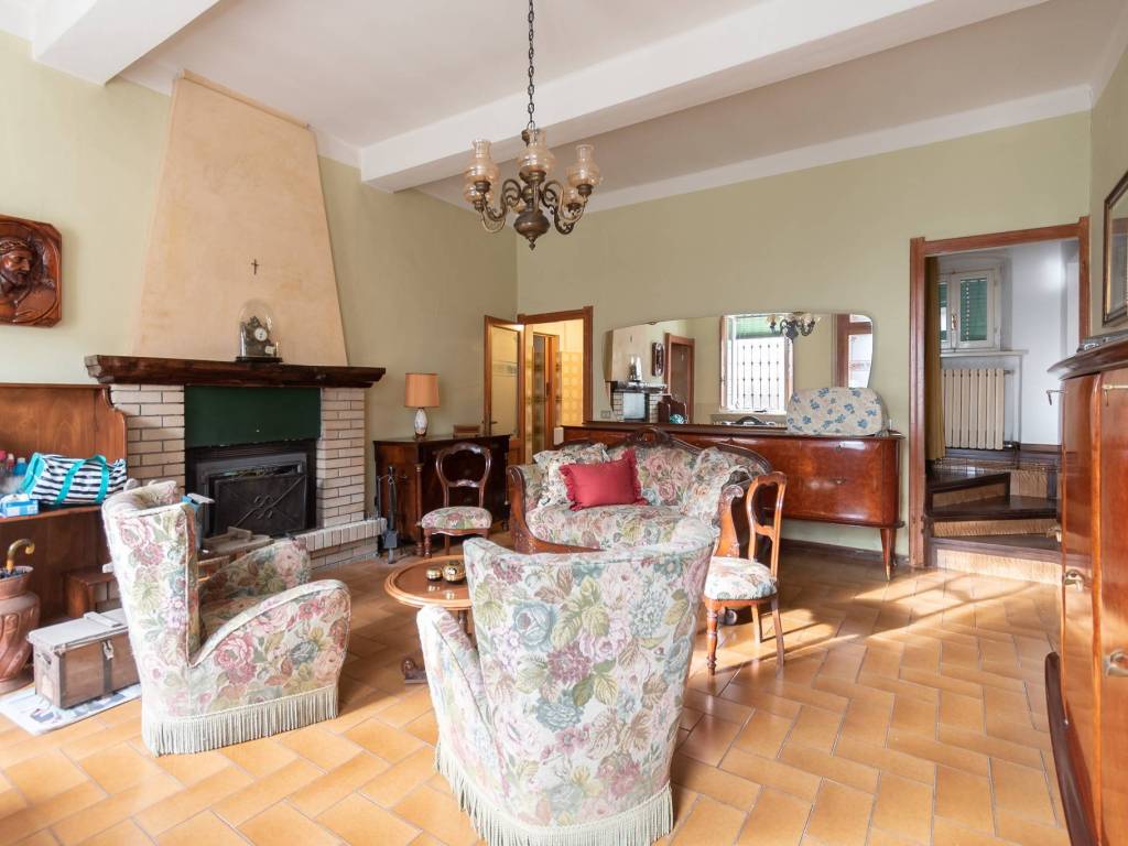 Casa indipendente a Corte de' cortesi con cignone in Via Giovanni Villa, 17 - Foto 2