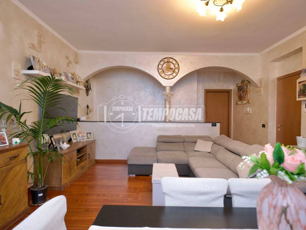 Appartamento a Bollate in Via Ada Negri 10 - Foto 3