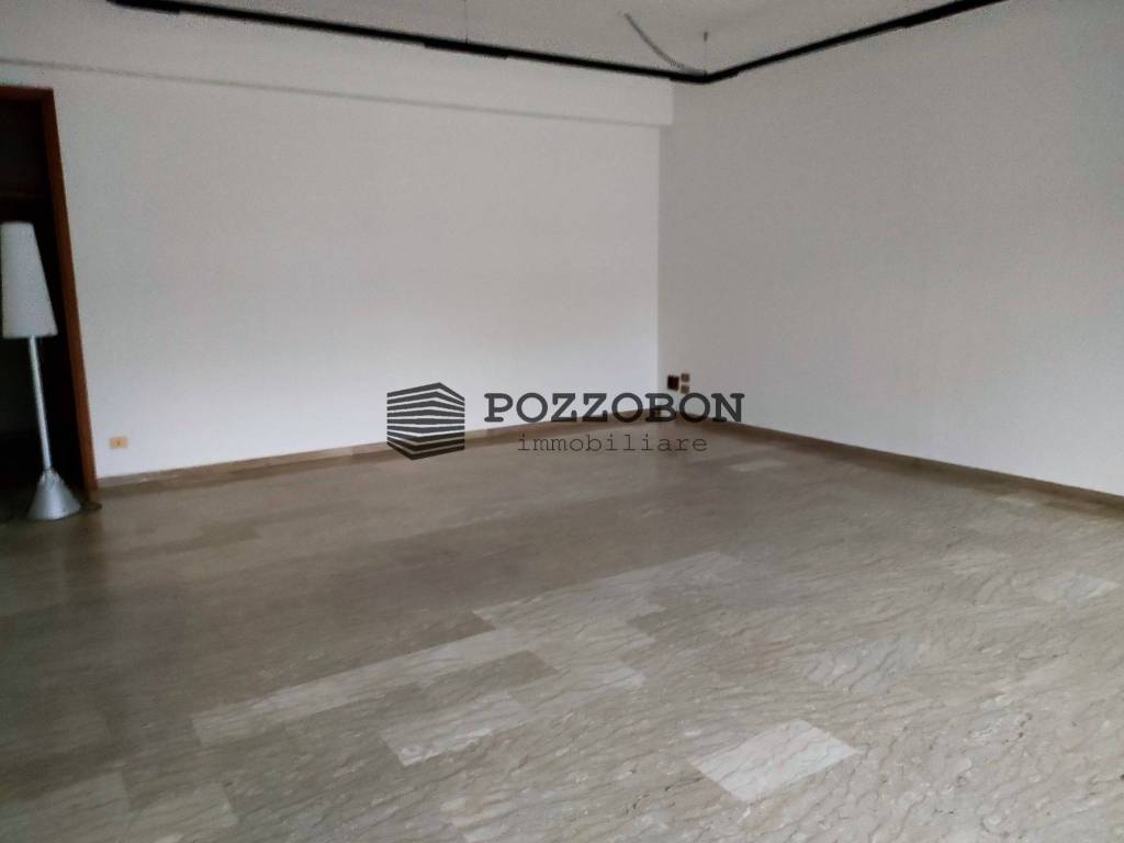 Immobile a Montebelluna in Via Feltrina Nord - Foto 3