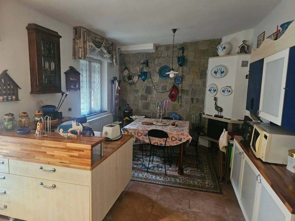 Appartamento a Finale ligure in Via Anton Giulio Barrili - Foto 3