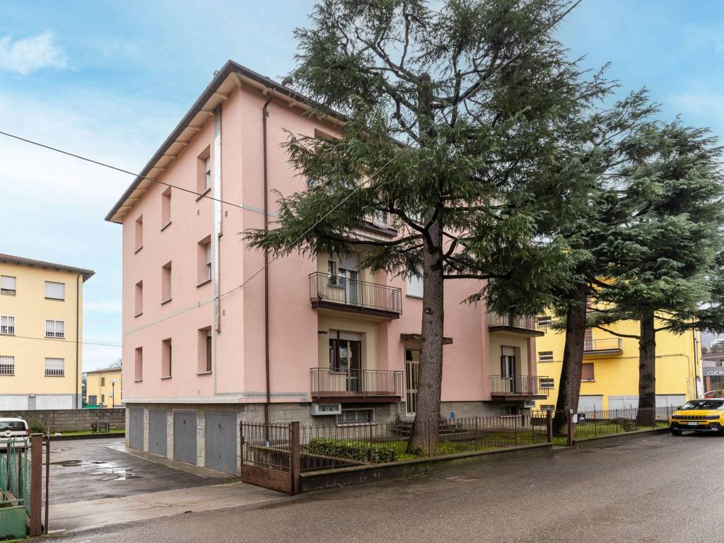 Appartamento a Valsamoggia in Via Provinciale, 189 - Foto 2