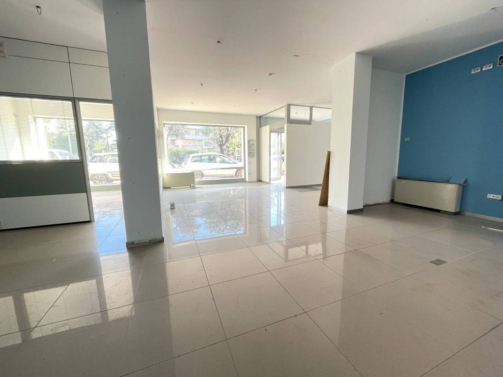 Immobile a Bari in Viale Luigi Einaudi, 36 - Foto 2