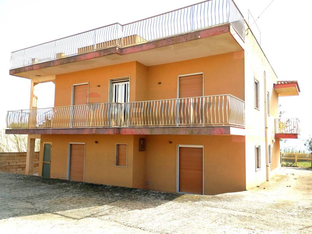 Casa indipendente a Scicli in VIA PLATONE, 56 - Foto 2