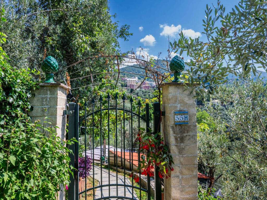 Villa a Genova in Via Angelo Olivieri, 63 - Foto 3