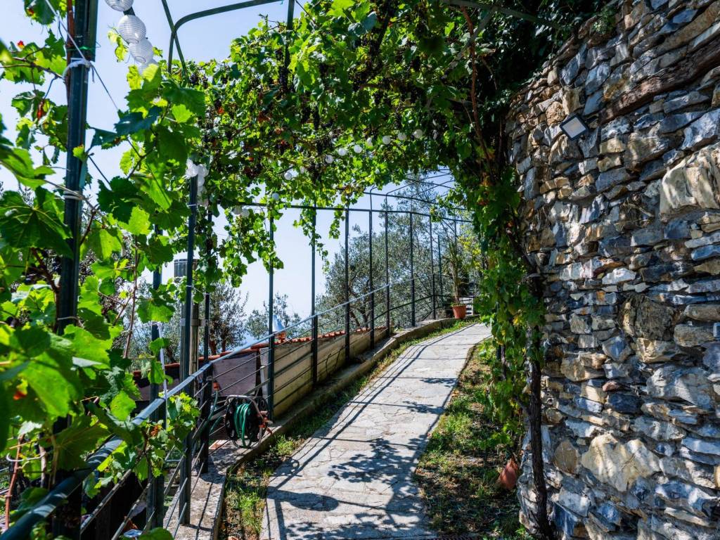 Villa a Genova in Via Angelo Olivieri, 63 - Foto 5