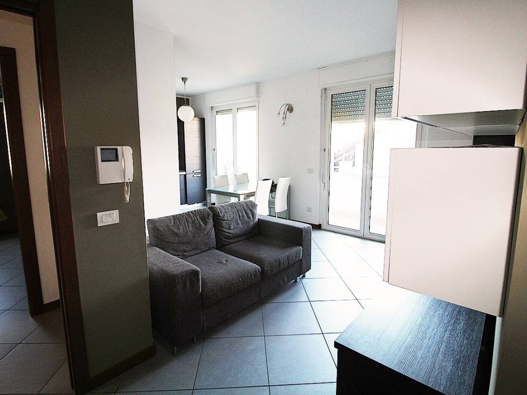 Appartamento a Cantù in Via Borgognone, 43 - Foto 3