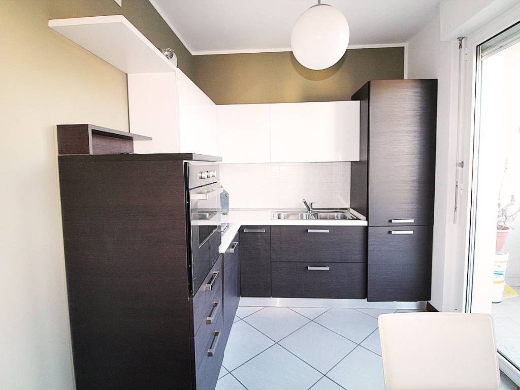 Appartamento a Cantù in Via Borgognone, 43 - Foto 4