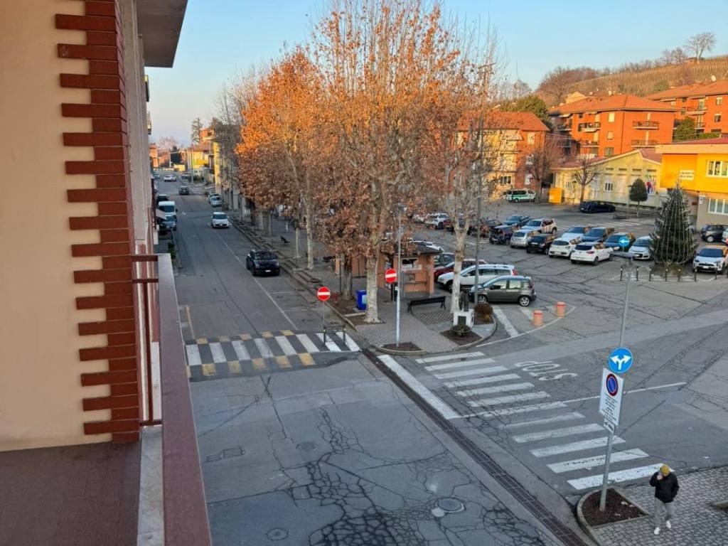 Appartamento a Grinzane cavour in Via della Chiesa, 10 - Foto 2