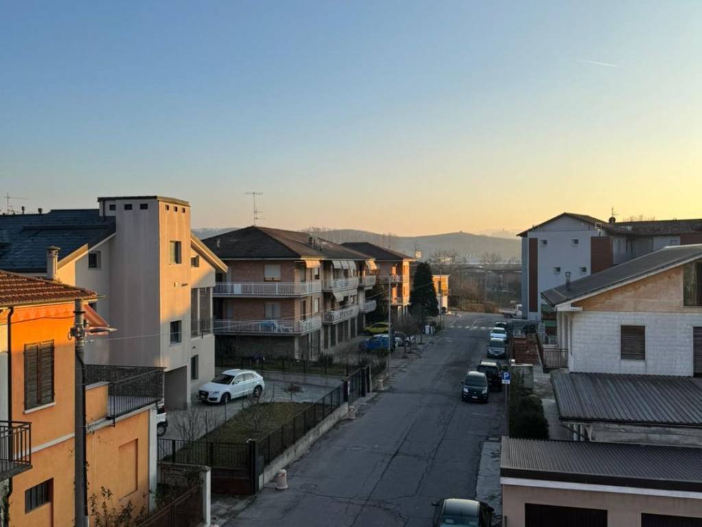 Appartamento a Grinzane cavour in Via della Chiesa, 10 - Foto 3