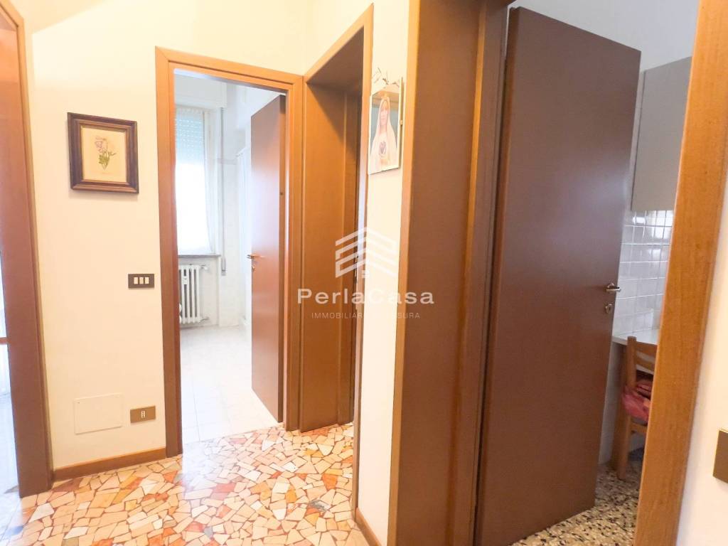 Appartamento a Vigevano in Via Teresio Olivelli, 16 - Foto 2