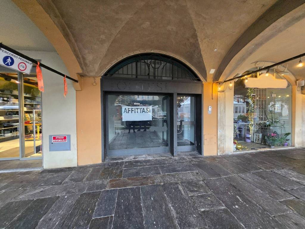 Immobile a Lodi in Piazza della Vittoria, 21 - Foto 2
