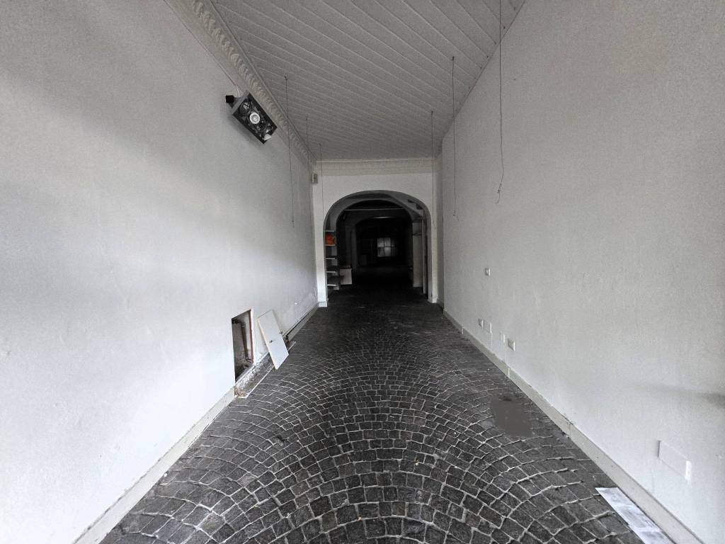 Immobile a Lodi in Piazza della Vittoria, 21 - Foto 3