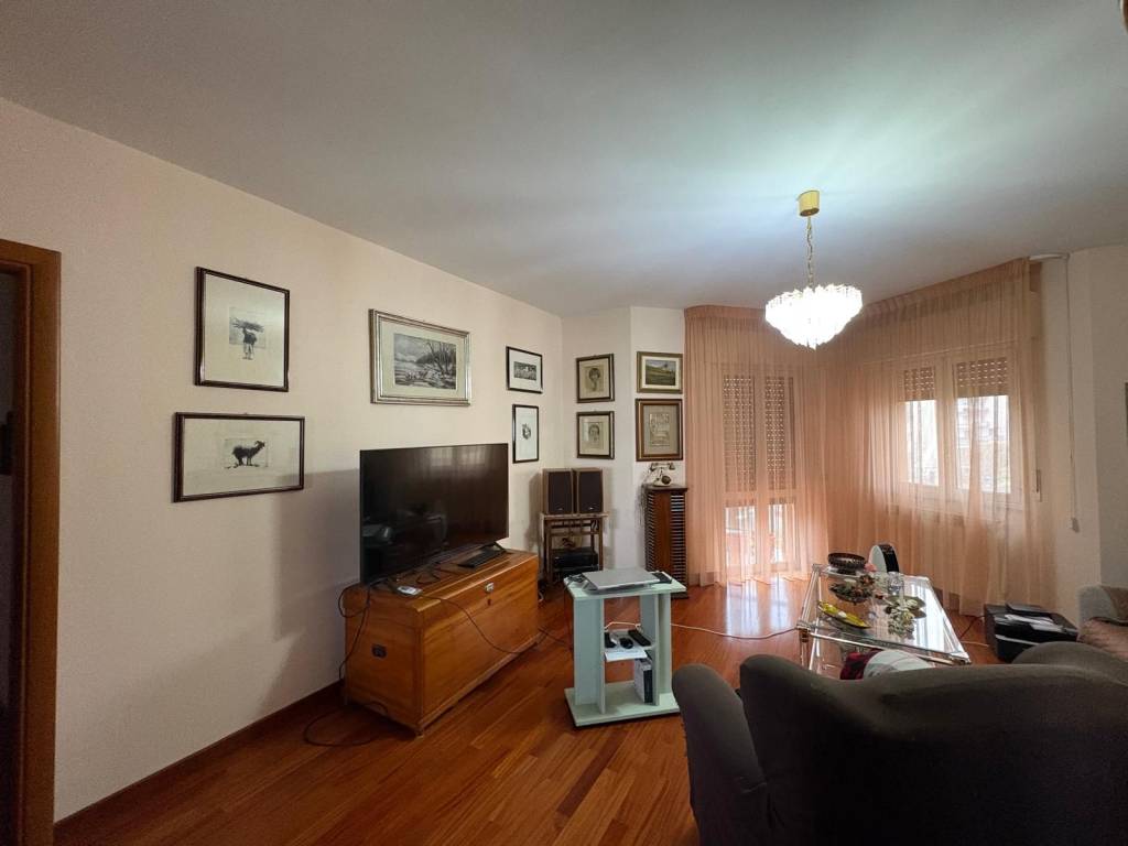 Appartamento a Catanzaro in Via Biagio Miraglia - Foto 2