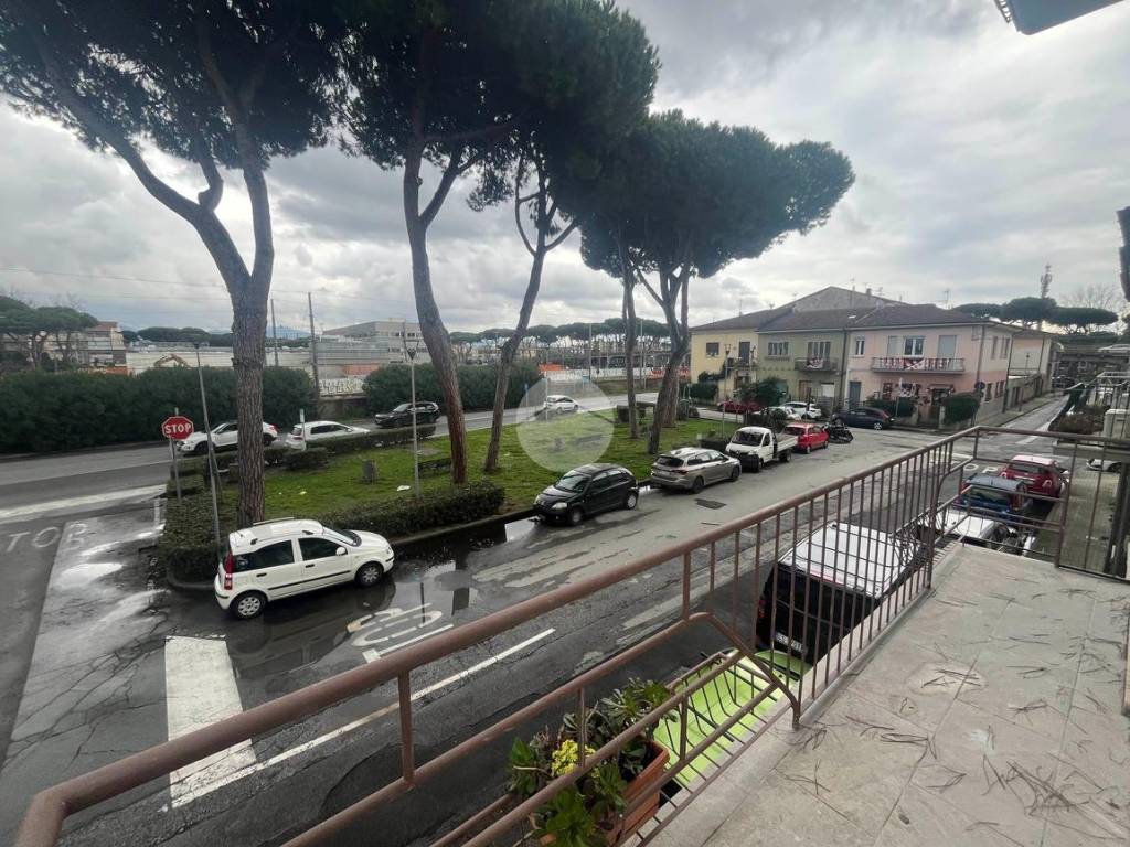 Appartamento a Viareggio in 4 Locali Via San Francesco - Foto 4