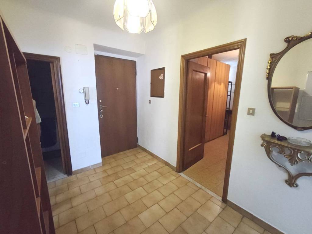 Appartamento a Genova in Via Achille Stennio - Foto 2