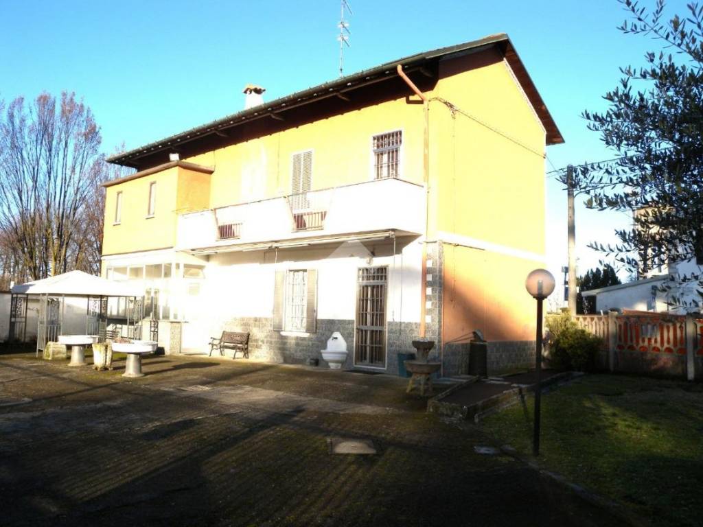 Villa a Origgio in Via Ottolini, 36 - Foto 5