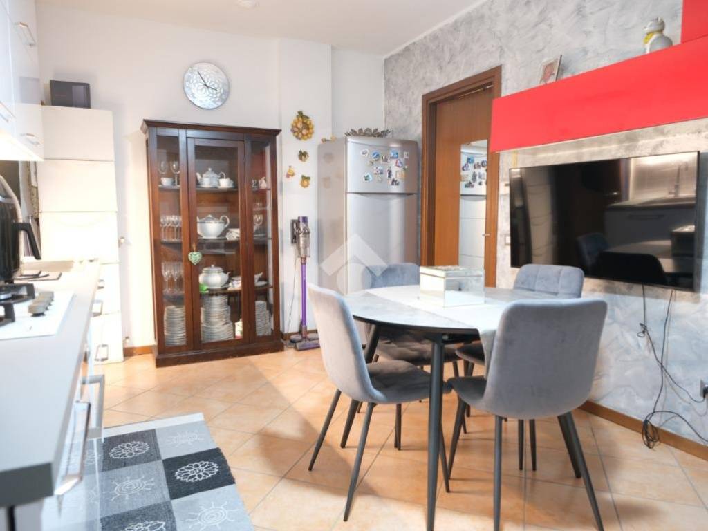 Appartamento a Pioltello in Piazza dei Popoli, 5 - Foto 4