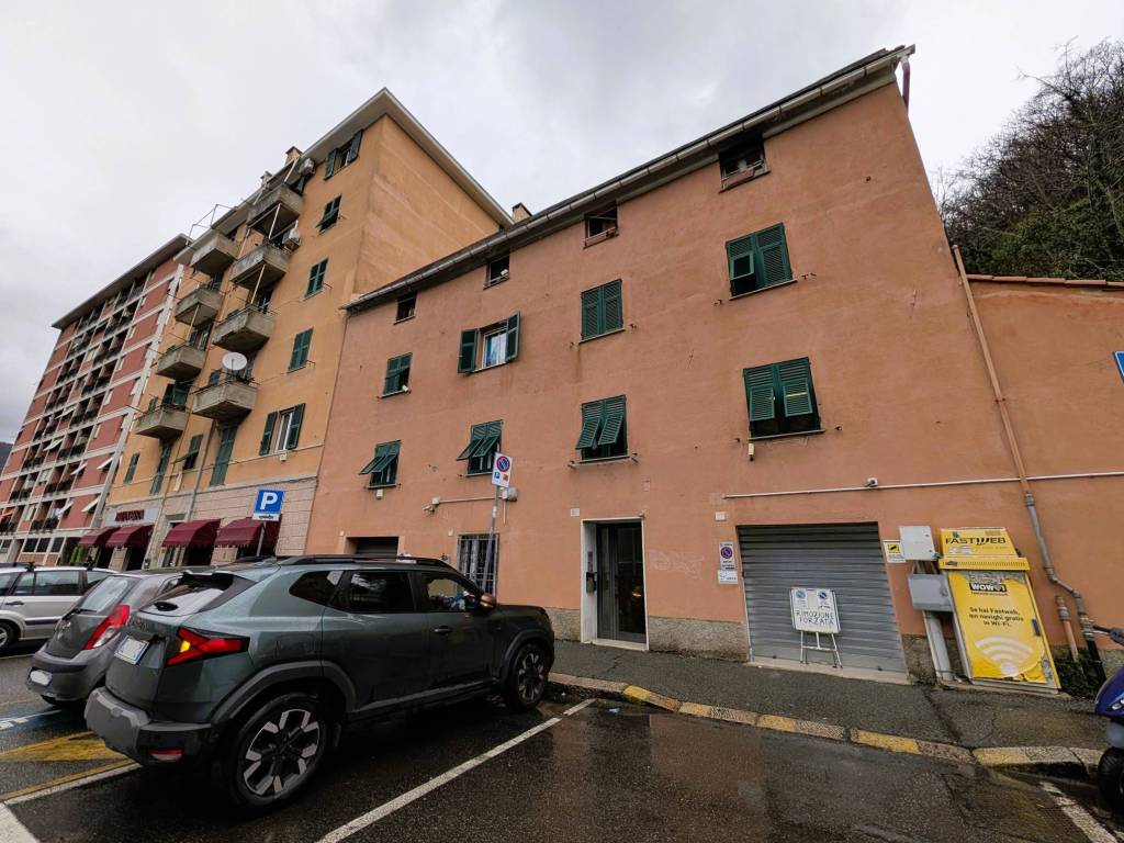 Appartamento a Genova in Via Molassana, 110 - Foto 2