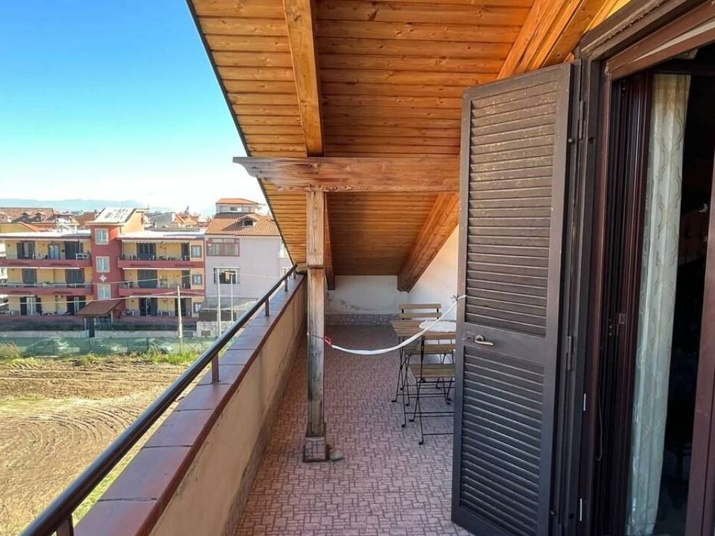 Attico / mansarda a Giugliano in campania in Via Innamorati - Foto 5