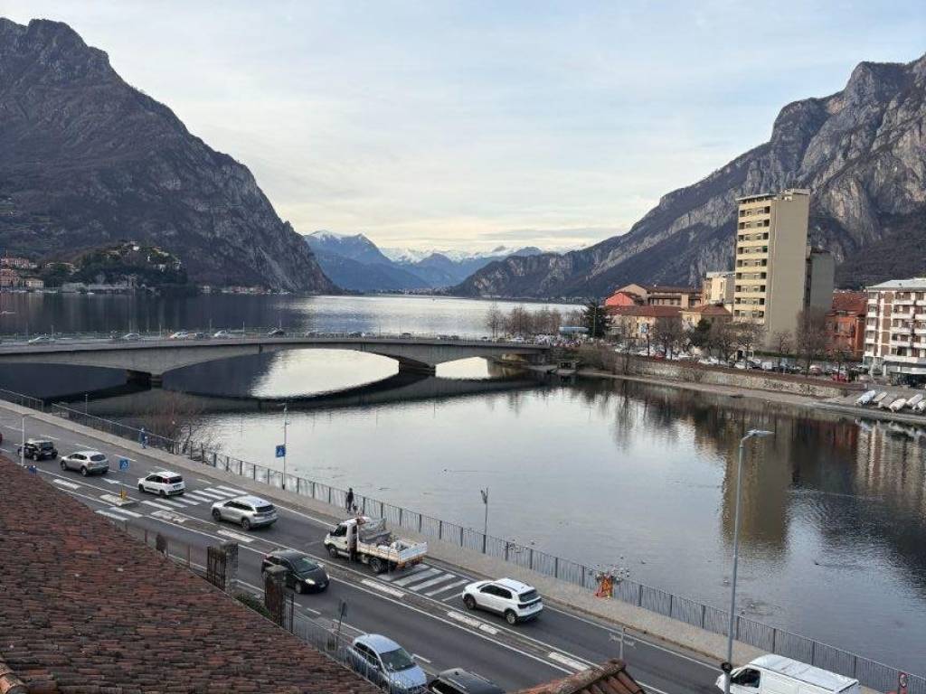 Appartamento a Malgrate in Via Roma - Foto 2