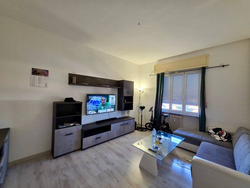 Appartamento a Vercelli in Viale Evangelista Torricelli, 5 - Foto 3