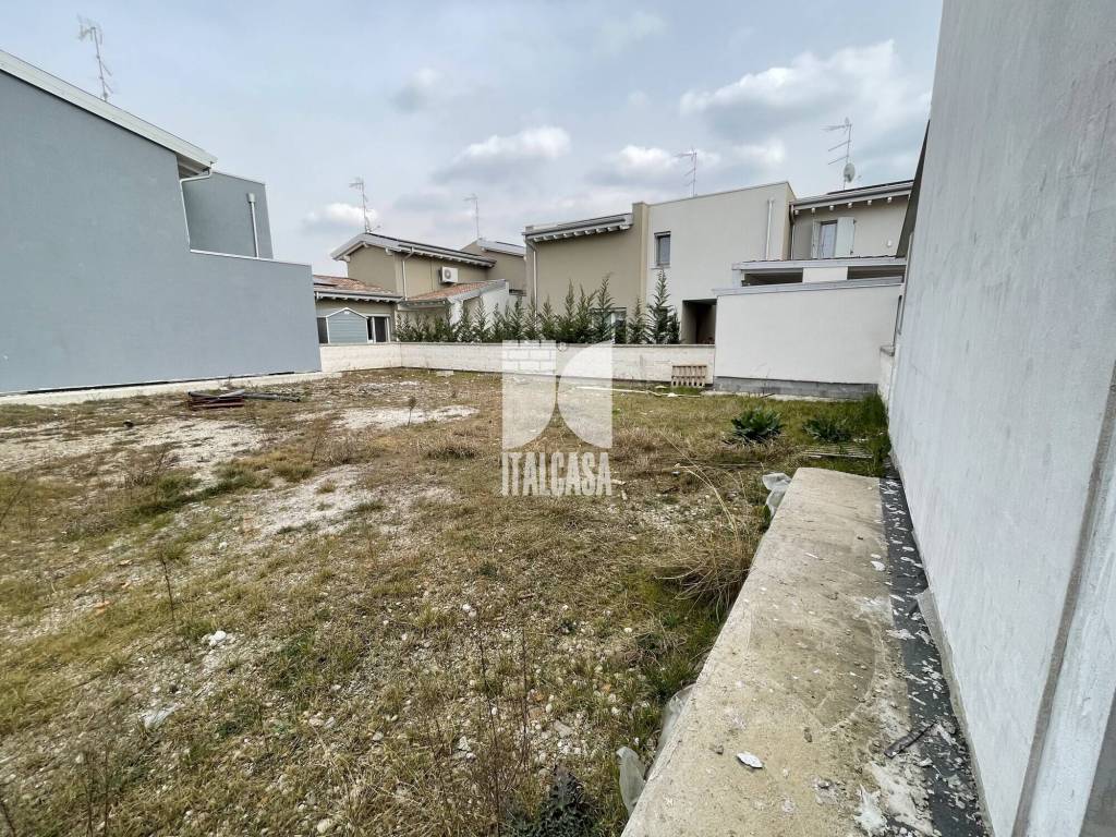 Terreno a Porto mantovano in Gallucci - Foto 2