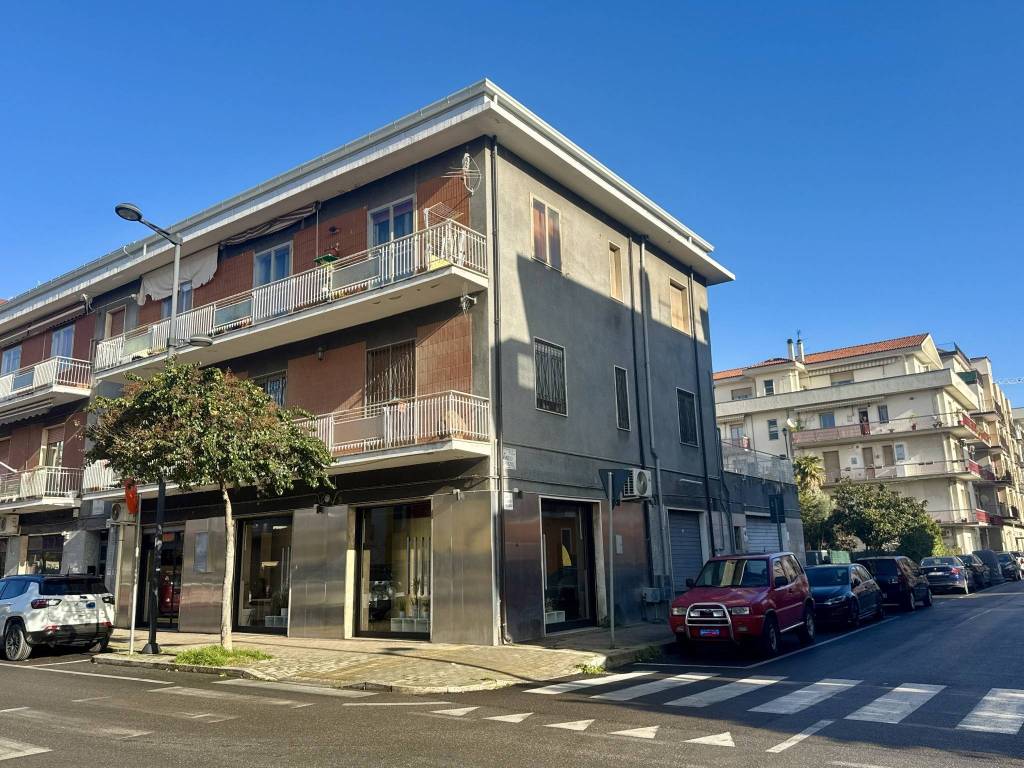 Appartamento a Pescara in Via Francesco Ferdinando d'Avalos, 125 - Foto 4