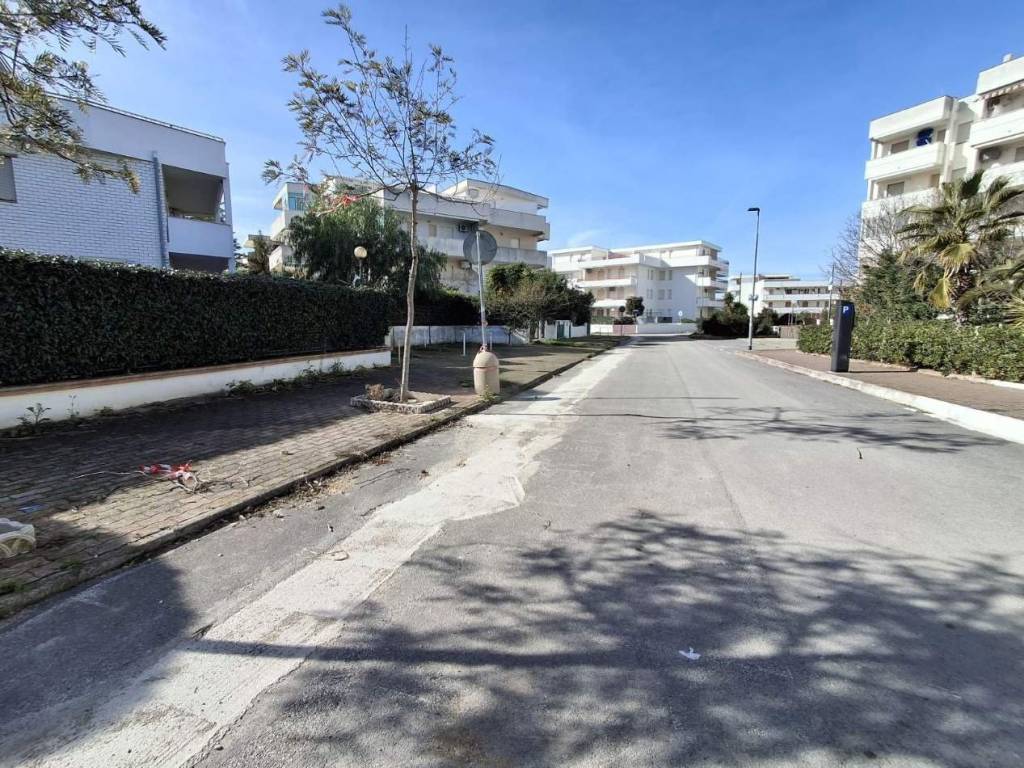 Appartamento a Lesina in Viale Marte Traversa 2 - Foto 3